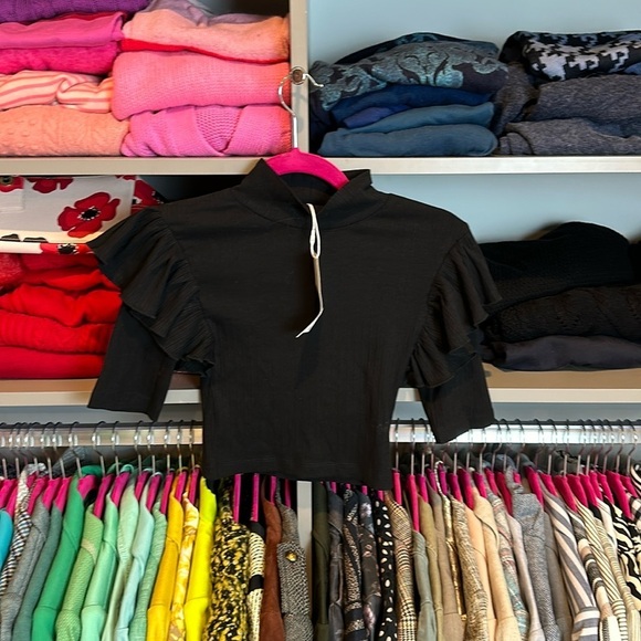 Zara black ruffled short sleeve ribbed crop top size XS NWT - Picture 1 of 3